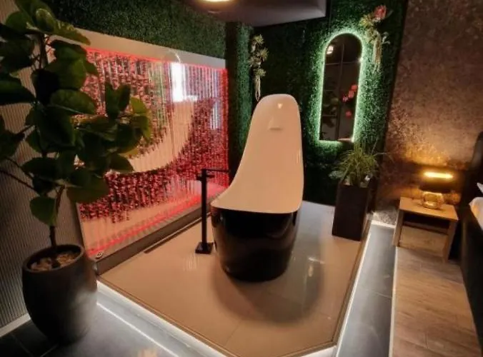 Casa Del Mar - Elena *