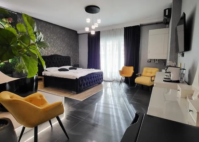 Casa Del Mar - Elena *